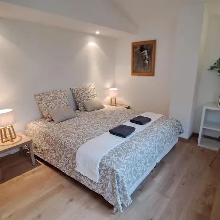 Vakantiehuis Casa Di Leo Figari (Corsica)