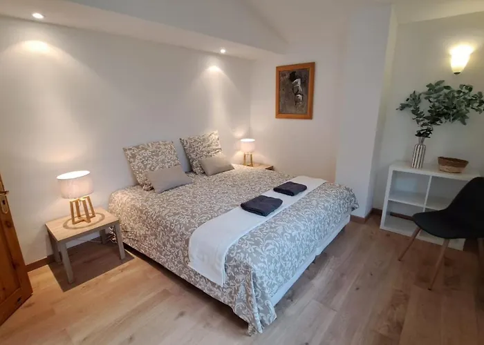 Semesterbostad Casa Di Leo Figari (Corsica)