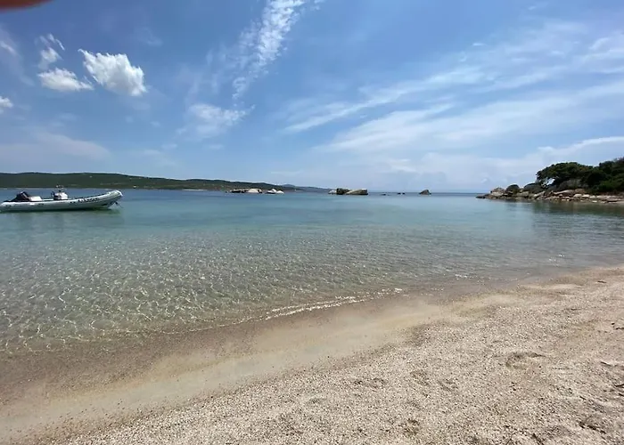 Semesterbostad Casa Di Leo Figari (Corsica)